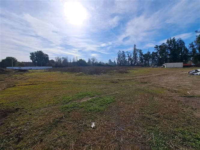 Parcela en arriendo en Colina