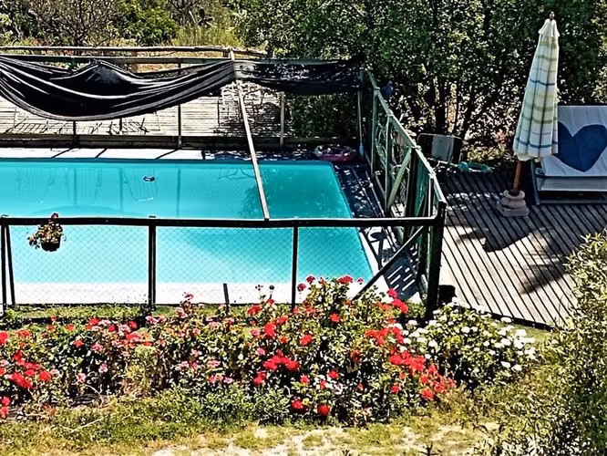 Parcela con casa 3D, 1B, 8 est. y piscina en venta en Olmué