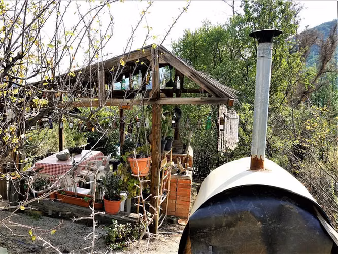 Agrícola con casa 3D, 1B, 8 est. y piscina en venta en Olmué
