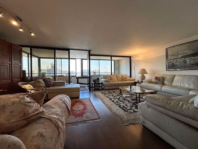 Departamento en venta de 6 dorm. en Vitacura. 4 estac, 2 bod - Imagen 2