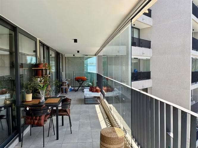GRAN TERRAZA CON CRISTALES ABATIBLES / 2 ESTACIONAMIENTOS