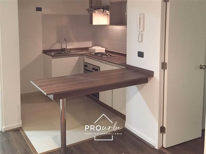 Departamento en venta de 1 dorm. a pasos del metro Santa Ana