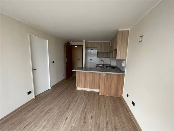 Departamento en venta de 1 dorm. en La Cisterna