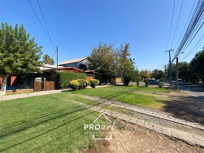 Casa en venta de 5 dorm. en Maipú