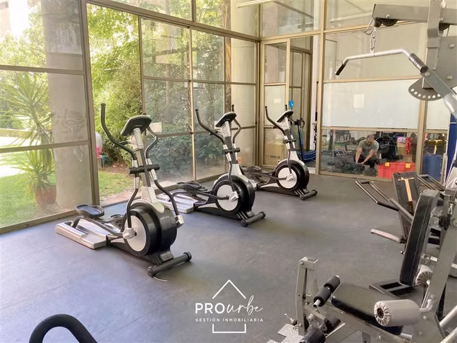 Departamento en venta de 1D/1B, Metro Santa Lucía, Santiago