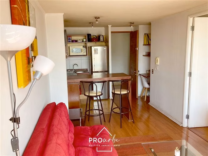 Departamento en venta de 1D/1B, Metro Santa Lucía, Santiago