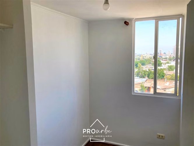 Departamento 2D/1B, vista despejada, Metro Av. Matta, Stgo
