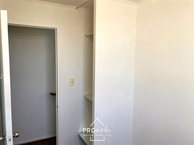 Departamento 2D/1B, vista despejada, Metro Av. Matta, Stgo