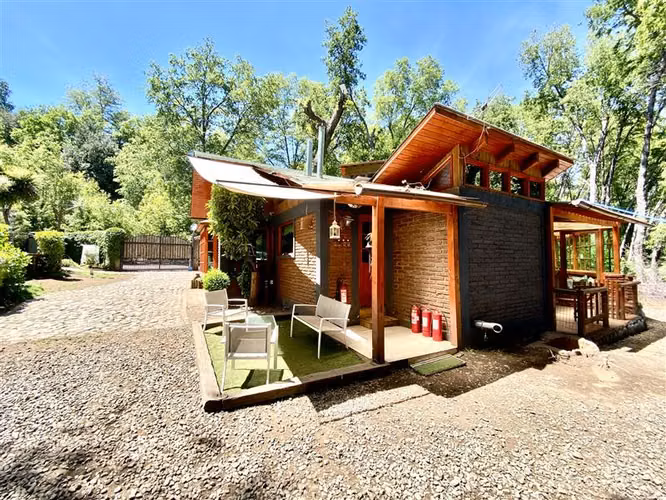 Agradable Parcela con casa en venta Vilches