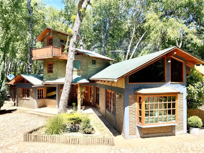 Agradable Parcela con casa en venta Vilches