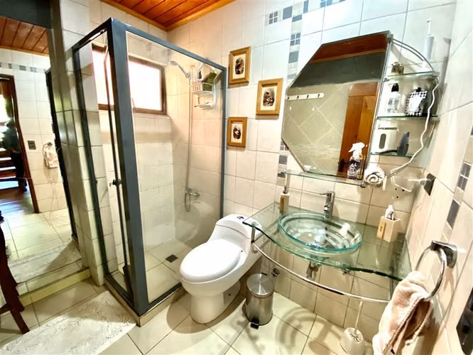 Agradable Parcela con casa en venta Vilches