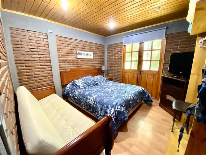 Agradable Parcela con casa en venta Vilches