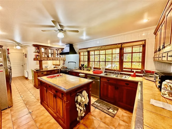 Casa en venta de 5 dorm. en Talagante