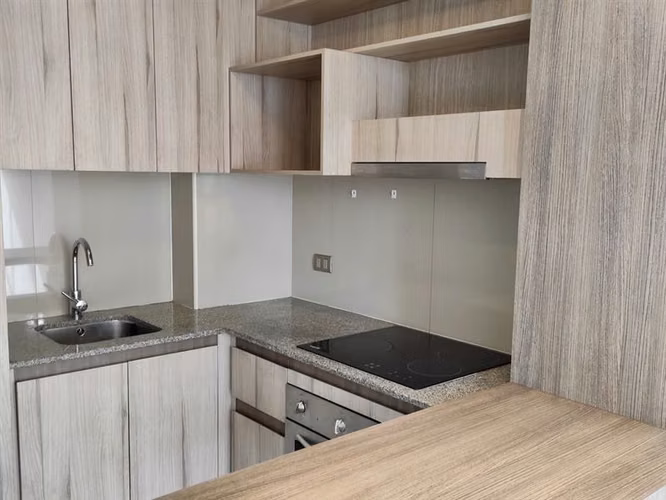 Departamento en venta de 1 dorm. Metro Plaza Chacabuco