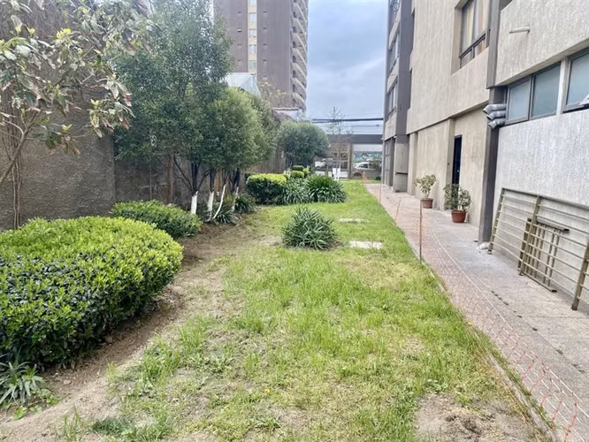 Departamento en venta de 1 dorm. Metro Plaza Chacabuco