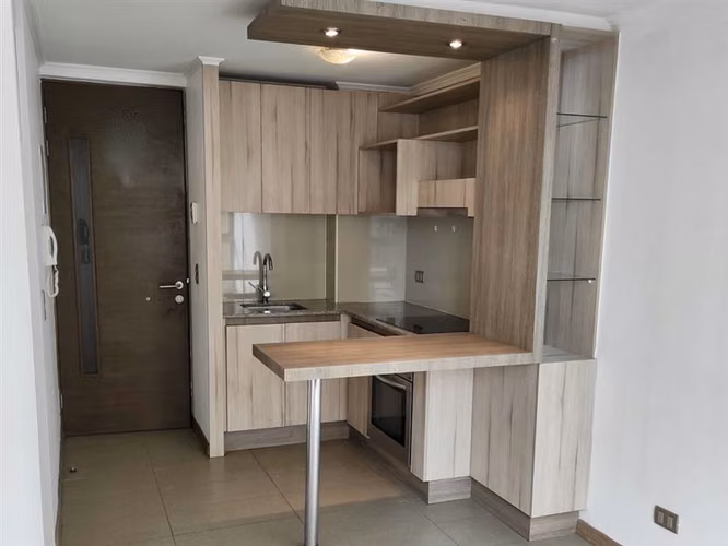 Departamento en venta de 1 dorm. Metro Plaza Chacabuco