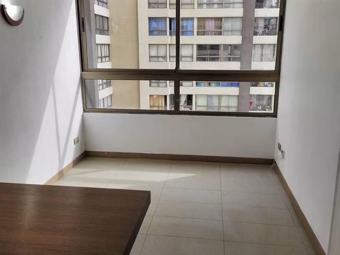 Departamento en venta de 1 dorm. Metro Plaza Chacabuco