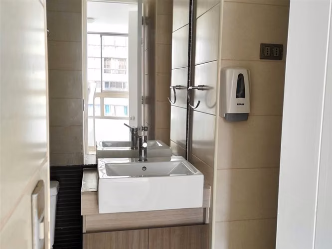 Departamento en venta de 1 dorm. Metro Plaza Chacabuco