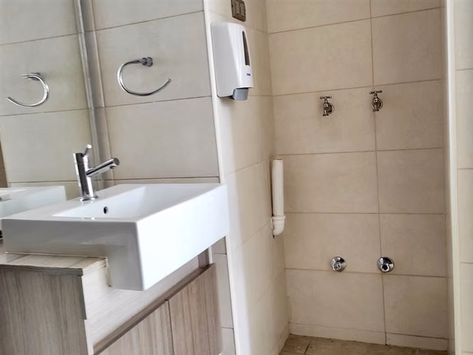 Departamento en venta de 2 dorm, Metro Plaza Chacabuco