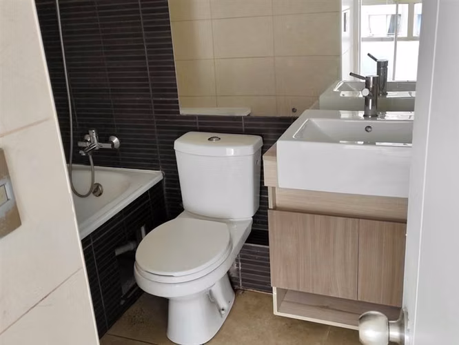 Departamento en venta de 2 dorm, Metro Plaza Chacabuco