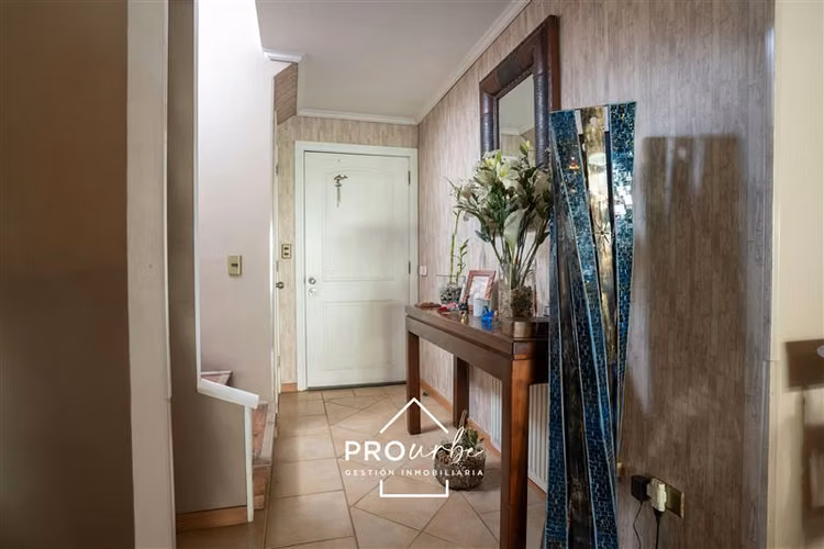 Hermosa casa en venta en Barrio La Hacienda