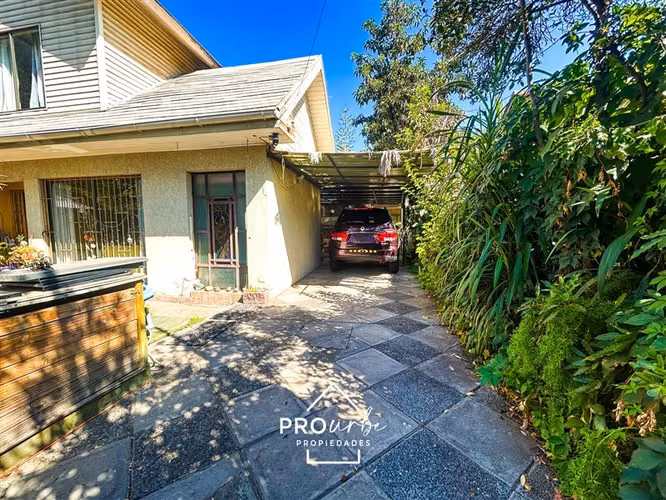 Venta casa y departamento independiente,Las Condes Dominicos