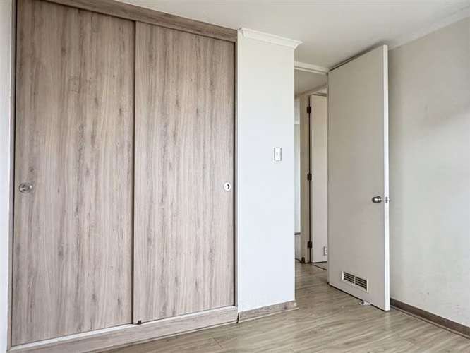 Dpto en venta 3D, 1B + 1 Est. en calle Ulriksen, La Serena