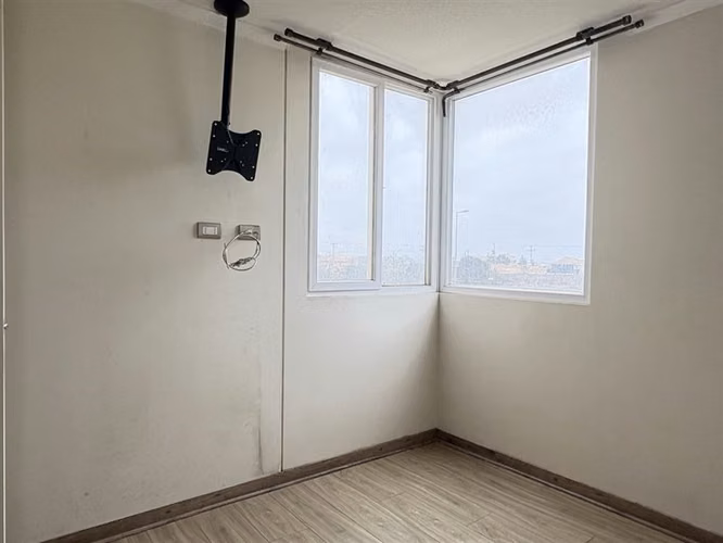 Dpto en venta 3D, 1B + 1 Est. en calle Ulriksen, La Serena