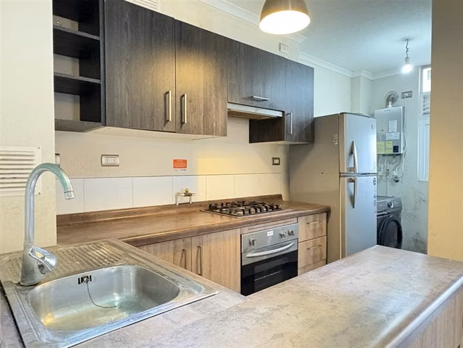 Dpto en venta 3D, 1B + 1 Est. en calle Ulriksen, La Serena