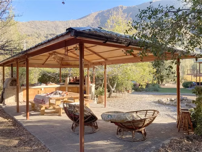 Parcela en venta de 5.000 m2 con casa, en San José de Maipo