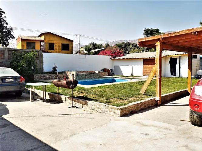 Casa en venta de 4D 3B, en La Calera. Región de Valparaíso.