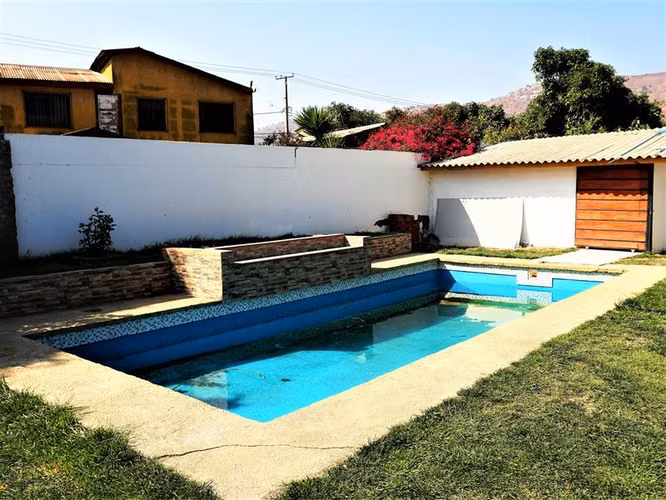 Casa en venta de 4D 3B, en La Calera. Región de Valparaíso.