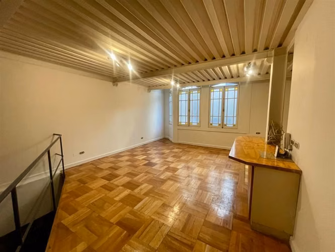 EXCLUSIVO CON PATIO PRIVADO / EXCELENTE ESTADO / YUNGAY - Imagen 7