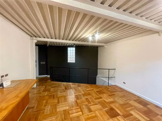 EXCLUSIVO CON PATIO PRIVADO / EXCELENTE ESTADO / YUNGAY - Imagen 5