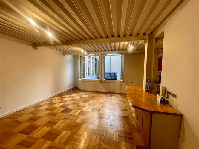 EXCLUSIVO CON PATIO PRIVADO / EXCELENTE ESTADO / YUNGAY - Imagen 4