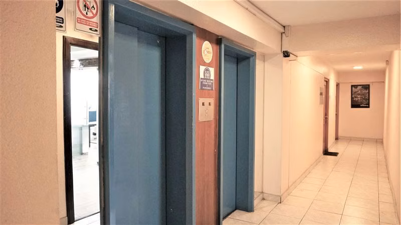 Oficina Venta 3 Privados 1 B. 1Est. Pza. Sotomayor-Valpo.