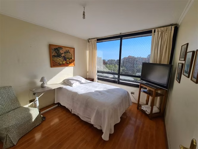 Departamento en venta de 4 dorm. en Las Condes