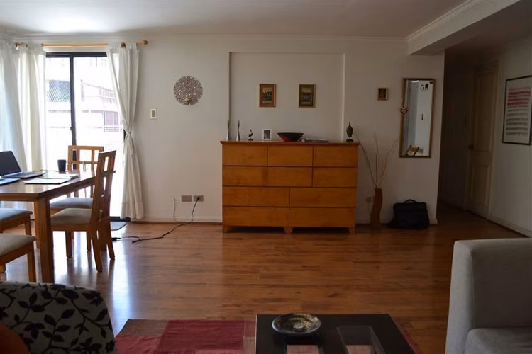 Departamento en venta de 3 dorm. en Las Condes