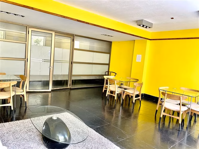 Inversionistas / Cercano a Universidades 1 D en Santiago