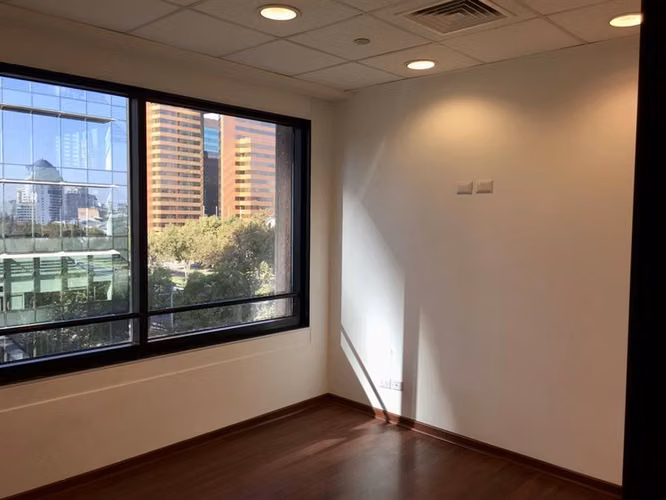 Oficina en arriendo en Vitacura - Imagen 10