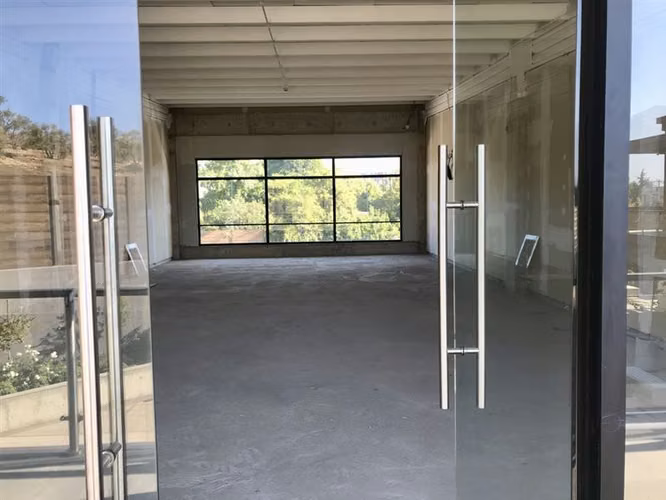 Local Comercial en arriendo en Lo Barnechea