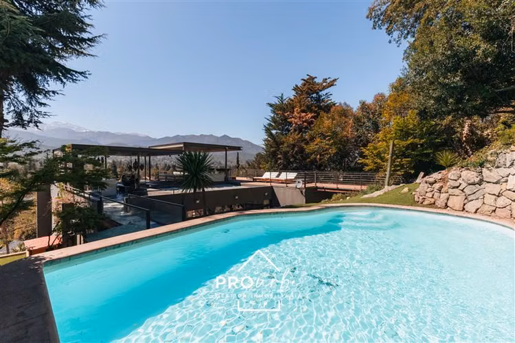 Casa en venta: Golf Lomas de la Dehesa Barnechea, 2 suites.