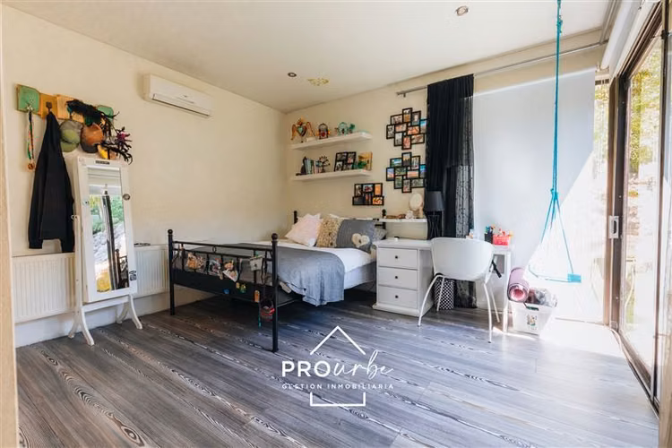 Casa en venta: Golf Lomas de la Dehesa Barnechea, 2 suites.