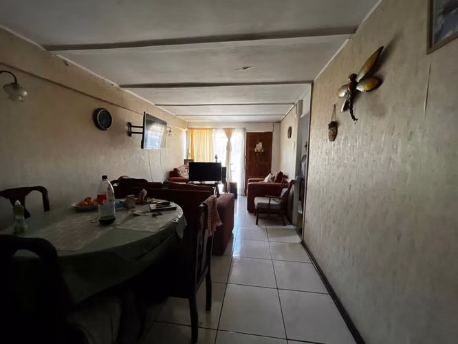 CASA EN VENTA, 202 mts2 TERRENO,  ESTACIÓN CENTRAL $135 MILLONES