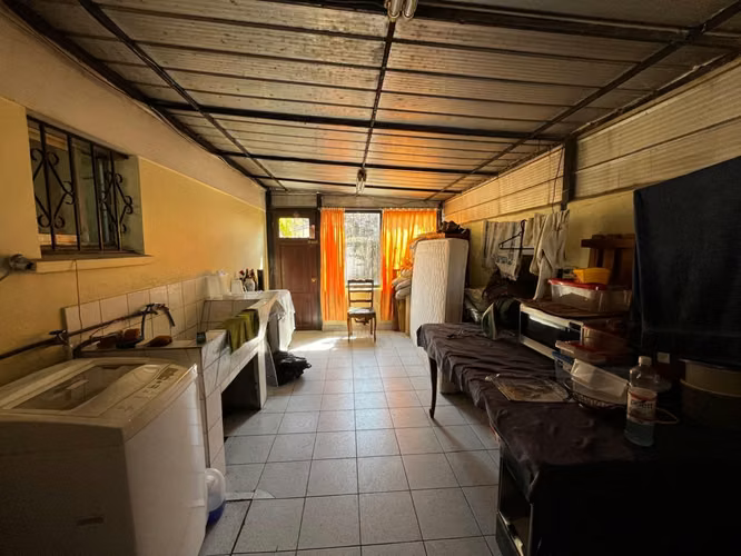 CASA EN VENTA, 202 mts2 TERRENO,  ESTACIÓN CENTRAL $135 MILLONES