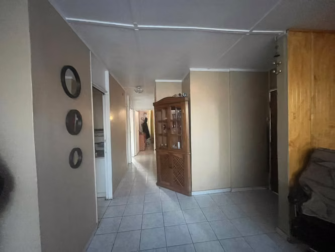 CASA EN VENTA, 242 mts2  DE TERRENO,  ESTACIÓN CENTRAL $195 MILLONES