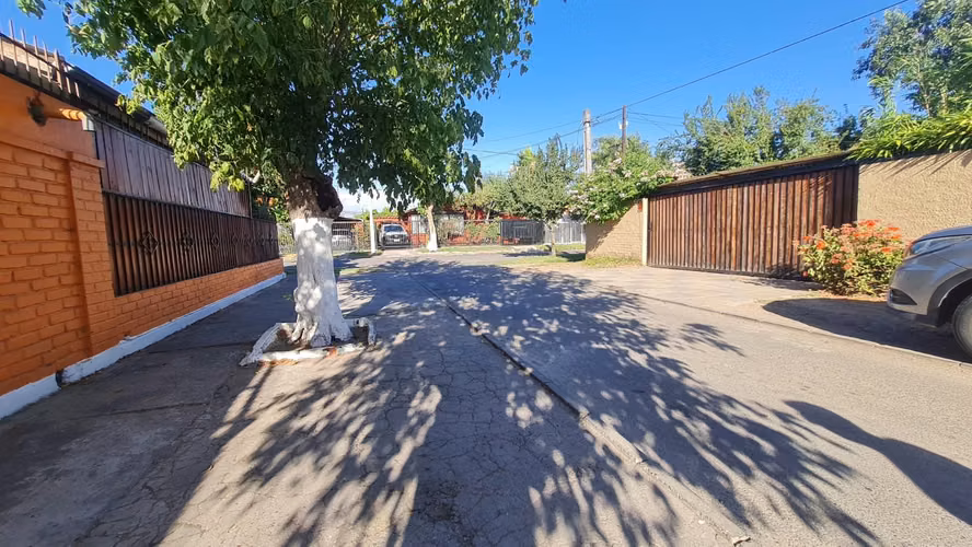 CASA EN VENTA, 242 mts2  DE TERRENO,  ESTACIÓN CENTRAL $195 MILLONES