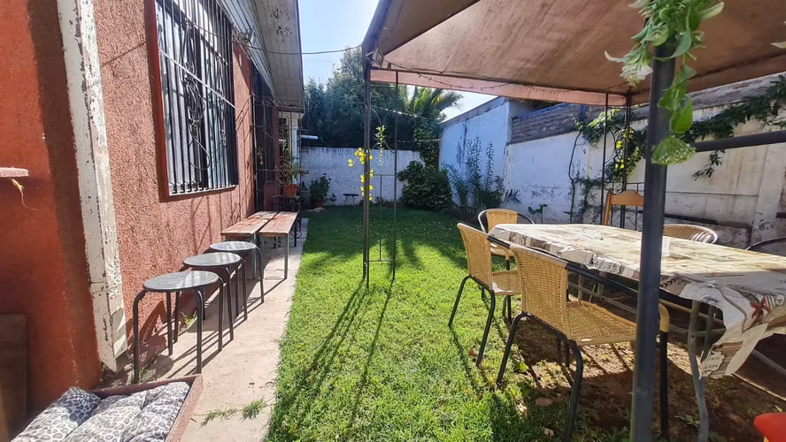CASA EN VENTA, 242 mts2  DE TERRENO,  ESTACIÓN CENTRAL $195 MILLONES