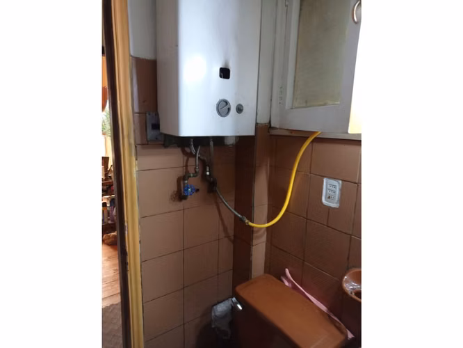 EN VENTA AMPLIA CASA EN CALLE MANSO, MELIPILLA, $ 200 MILLONES