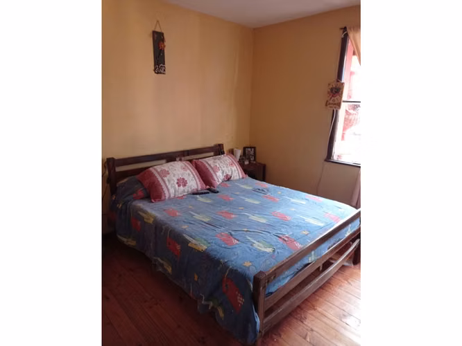 EN VENTA AMPLIA CASA EN CALLE MANSO, MELIPILLA, $ 200 MILLONES